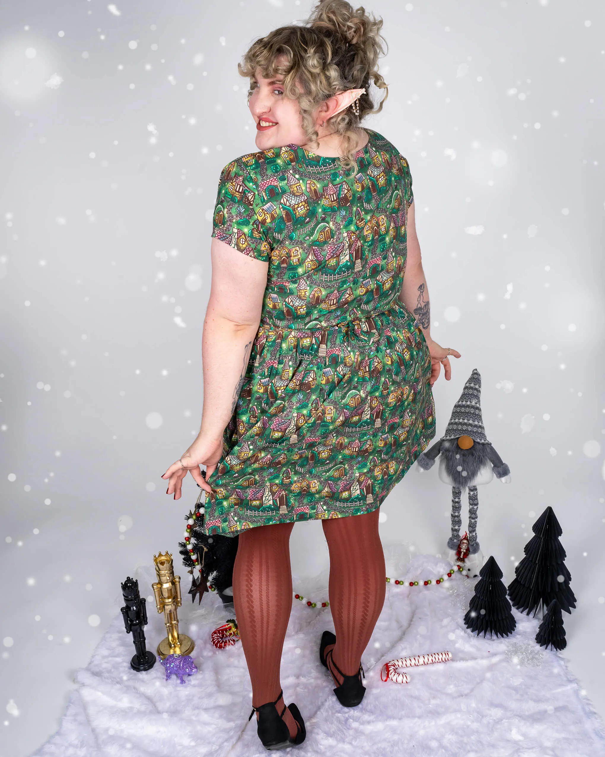 Festive: Christmas Cottages Stretch Belted Tea Dress with Pockets