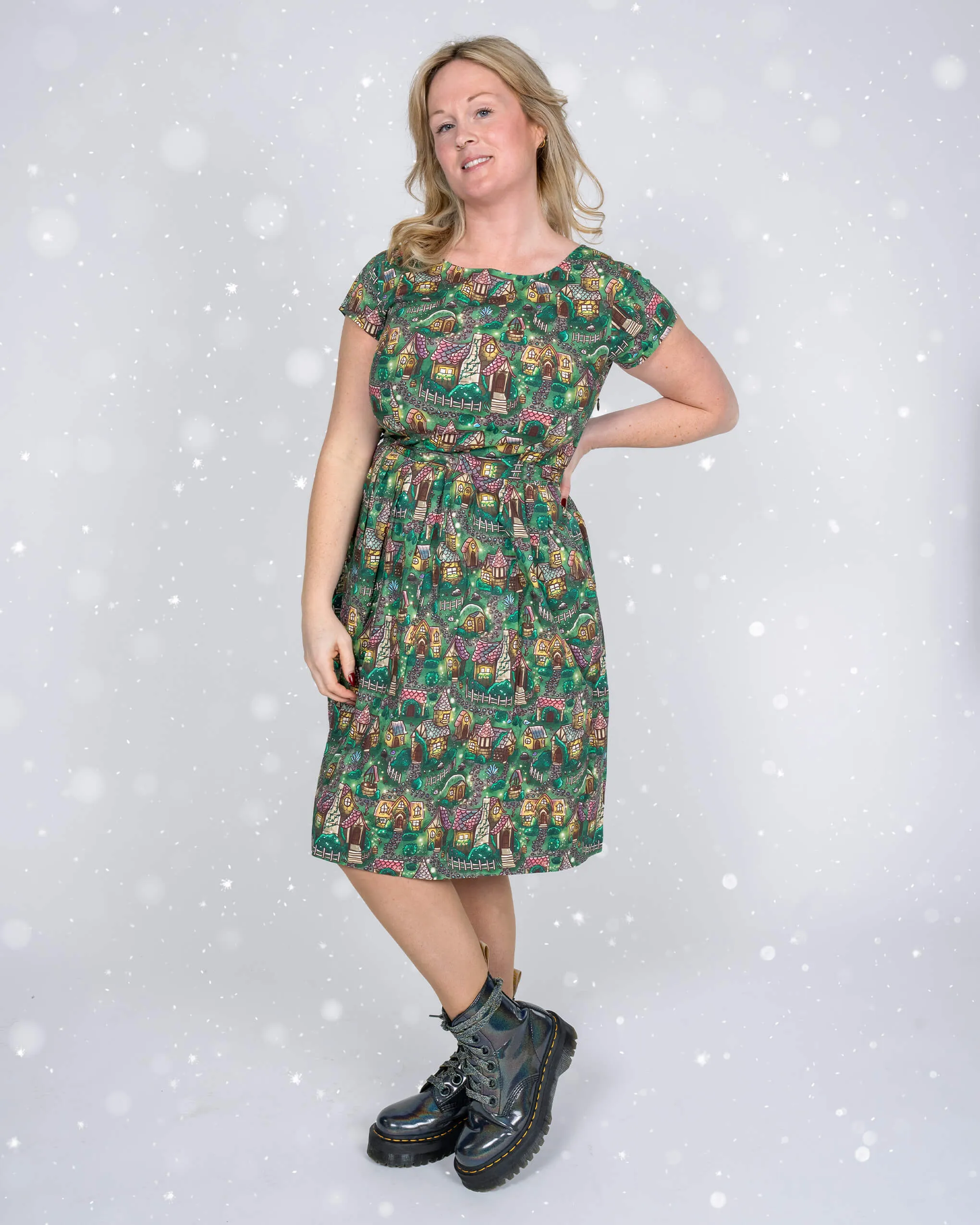 Festive: Christmas Cottages Stretch Belted Tea Dress with Pockets