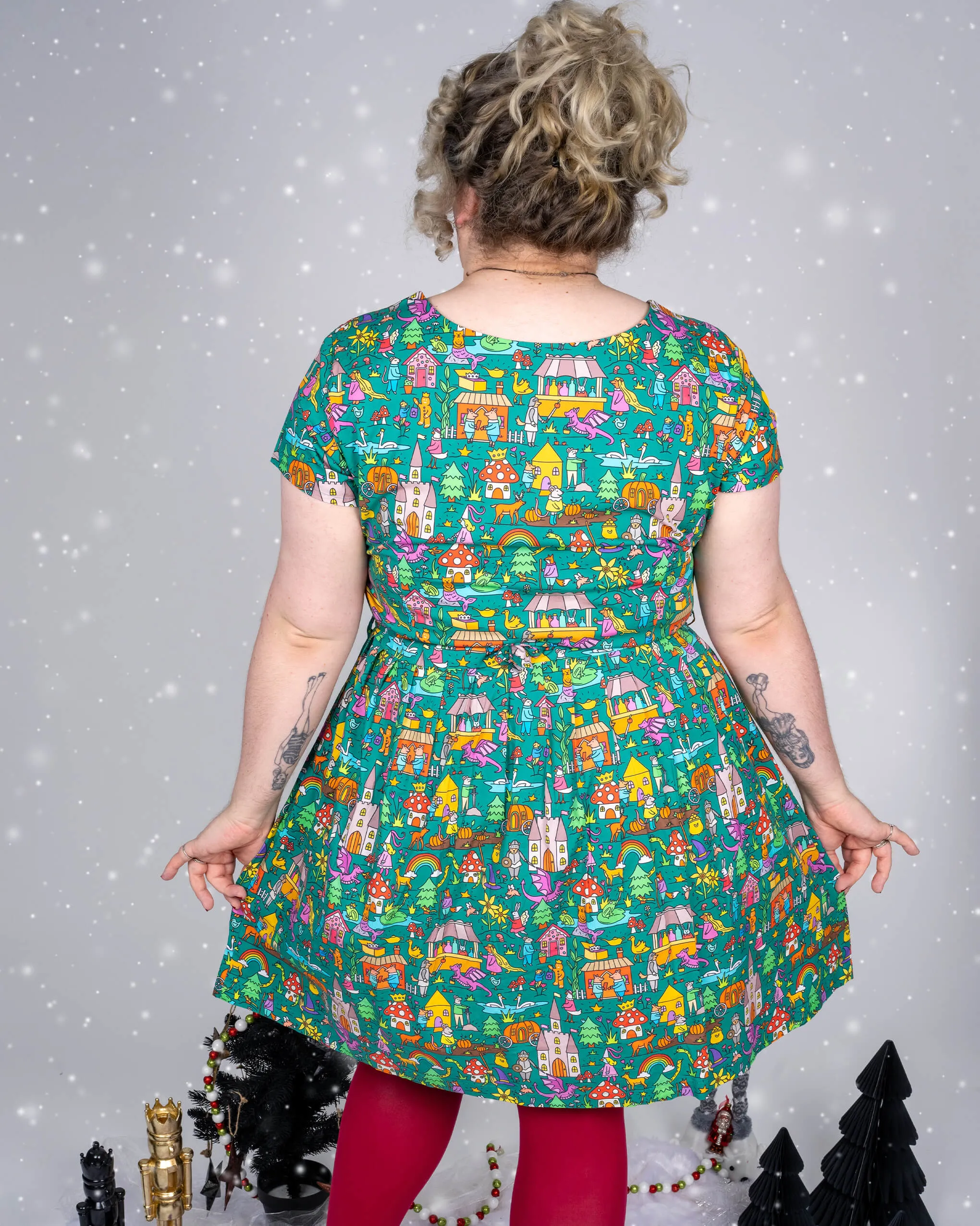 Festive: Fairytales and Pantomimes Stretch Belted Tea Dress with Pockets