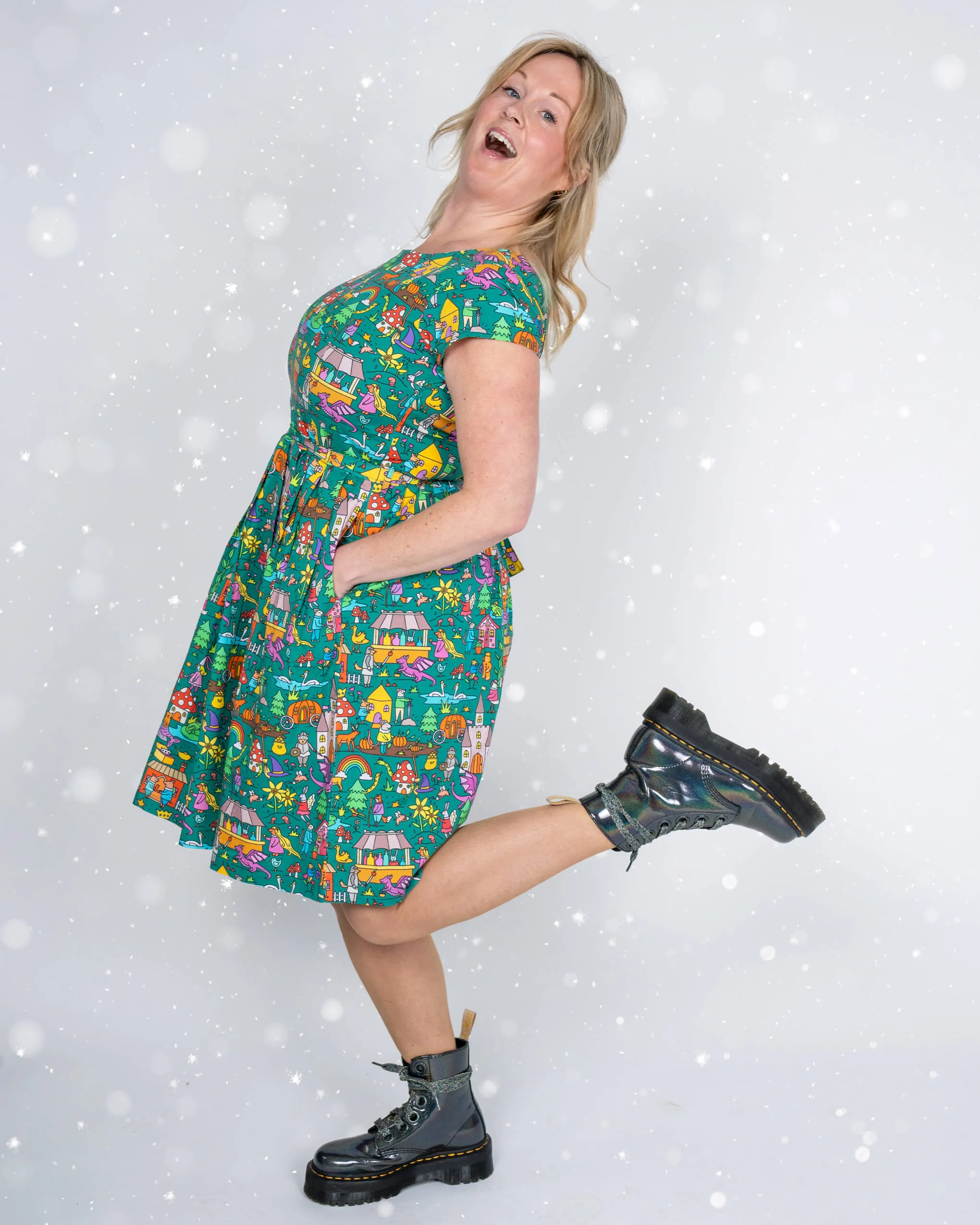 Festive: Fairytales and Pantomimes Stretch Belted Tea Dress with Pockets